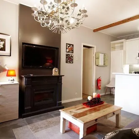Group Stay, 7 Minutes Away From Amsterdam! Apartment *