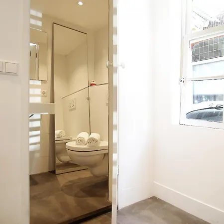 Group Stay, 7 Minutes Away From Amsterdam! Διαμέρισμα